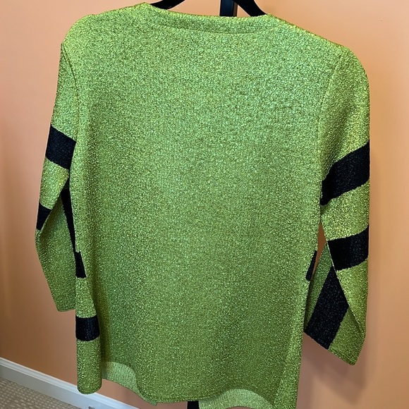 Berek Crinkle Top Green Black Geometric One Button Abstract Womens Sz M - Picture 5 of 6